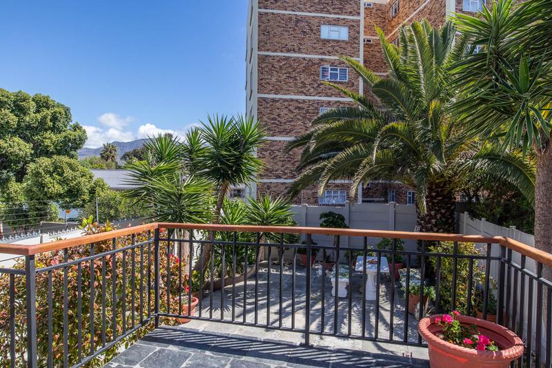 2 Bedroom Property for Sale in Plumstead Western Cape